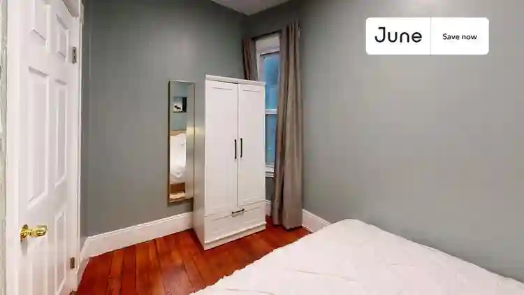 7 BR in Boston