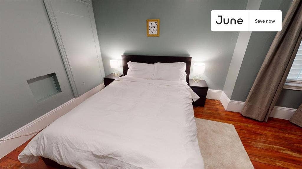 7 BR in Boston
