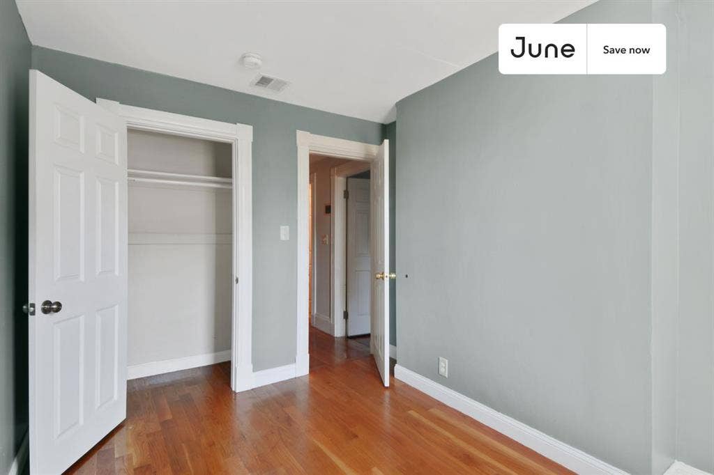 7 BR in Boston