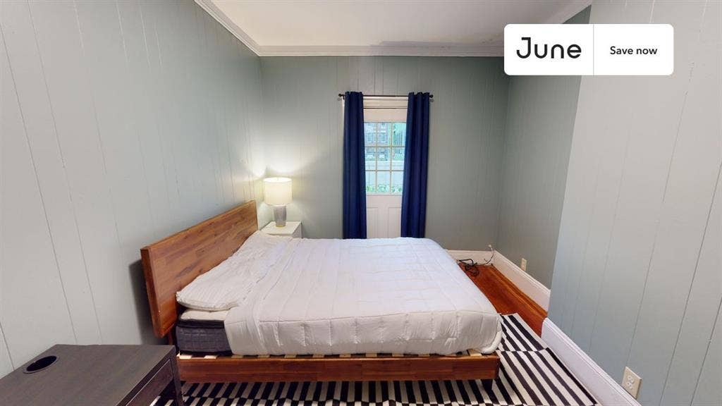 7 BR in Boston