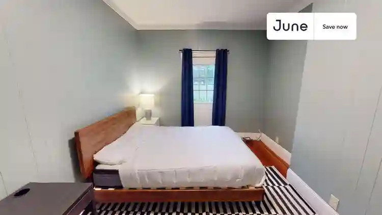 7 BR in Boston