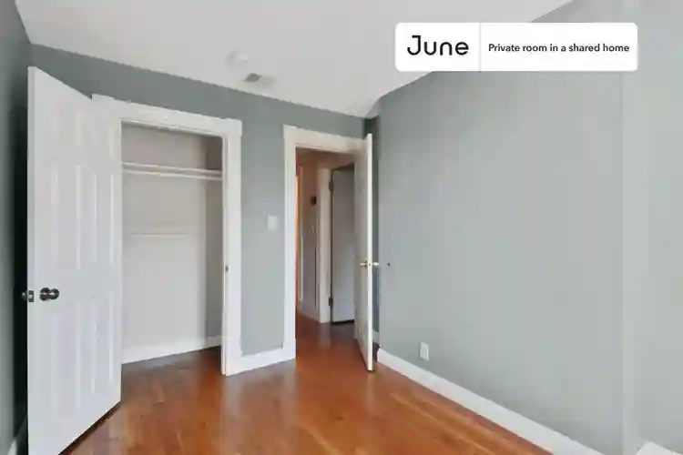 7 BR in Boston