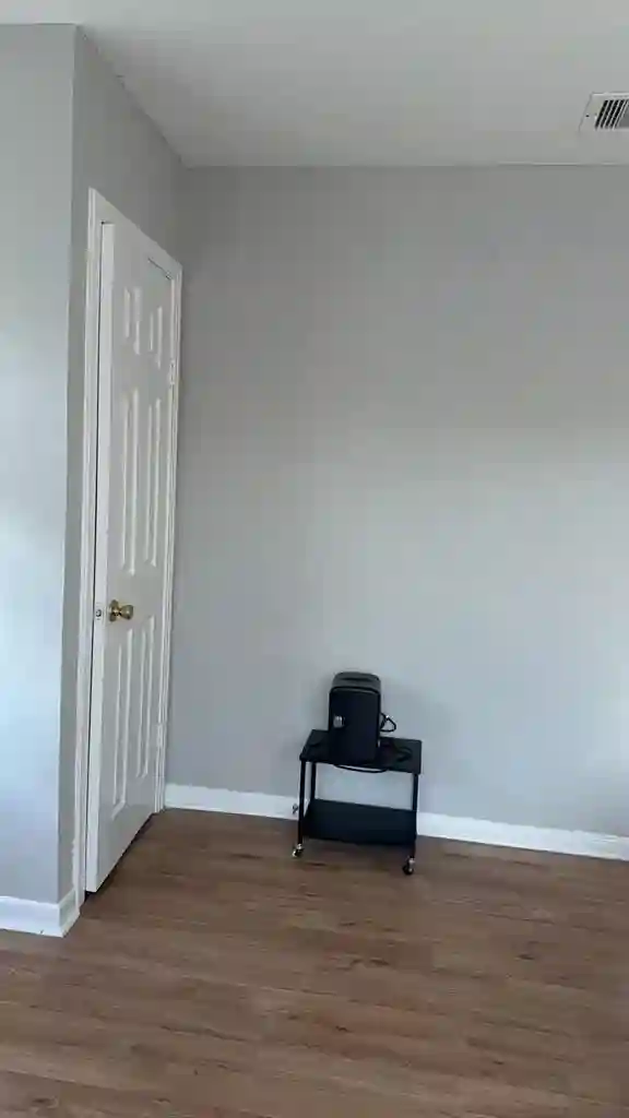 Cozy, spacious room only $480