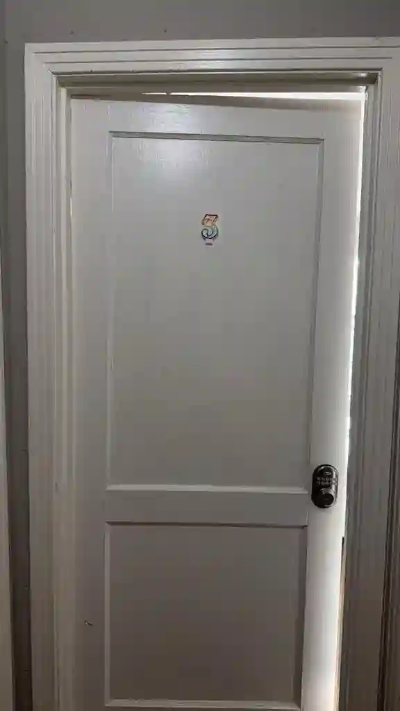 Cozy, spacious room only $480