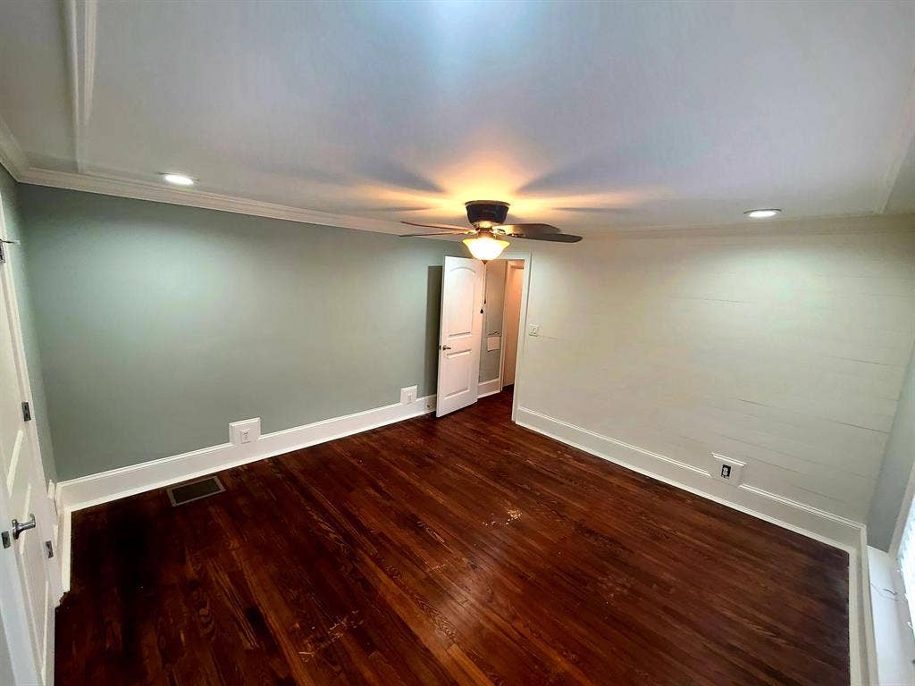 Large Room in Quiet Home