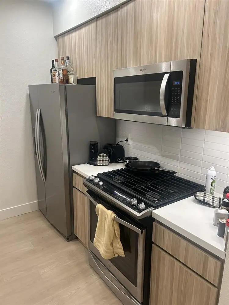 Santa Monica Room 6th & Broadway