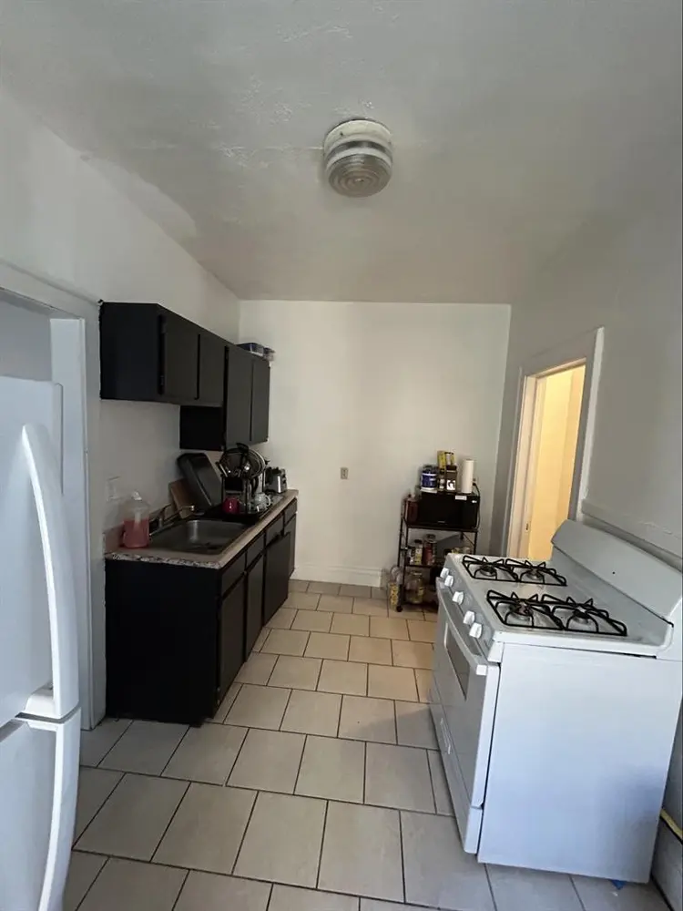 2b1b apartment room