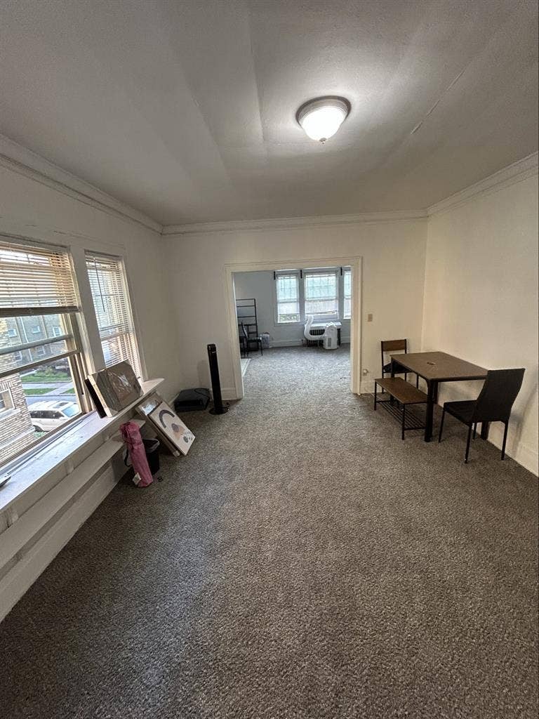 2b1b apartment room