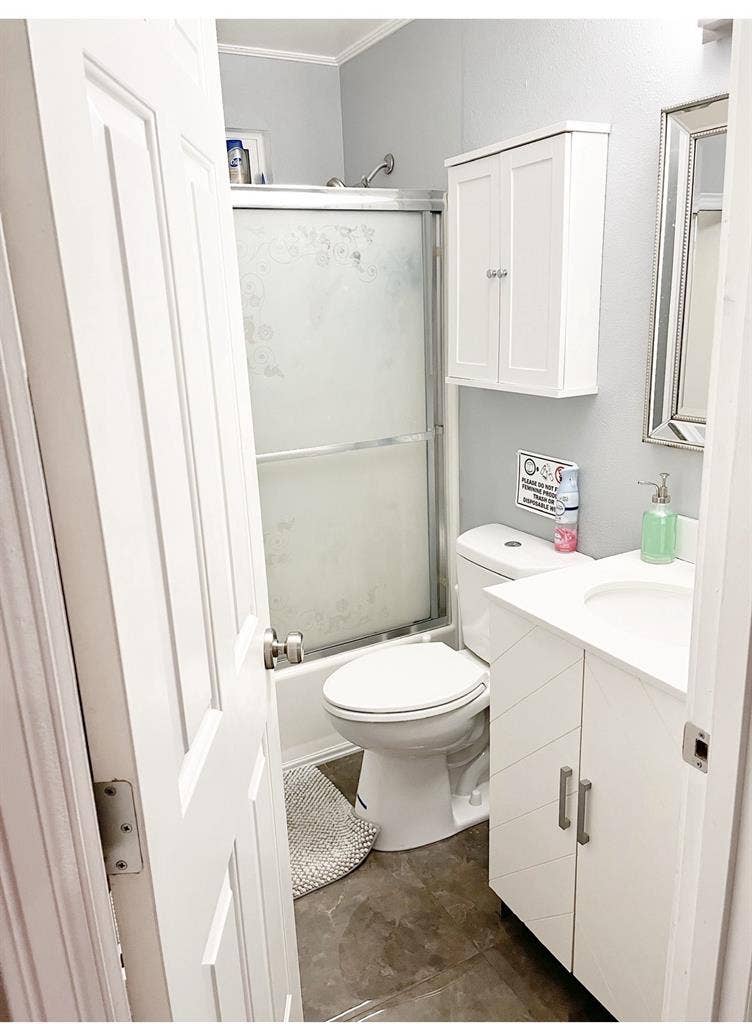 Room available in north Seattle