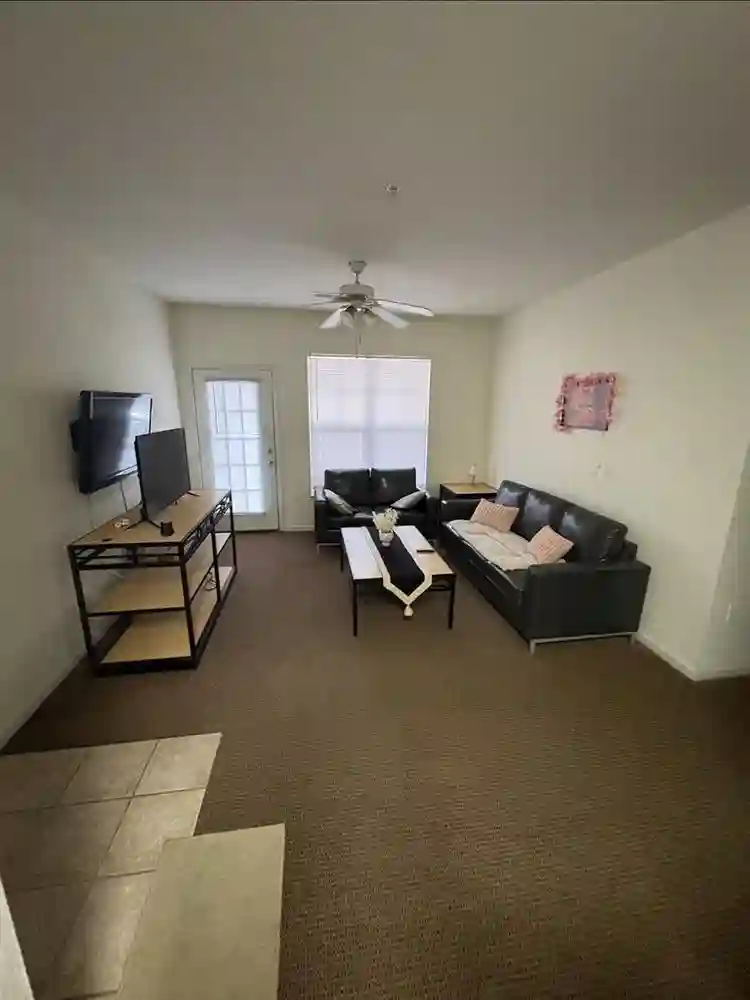 Sublease! immediate move in!