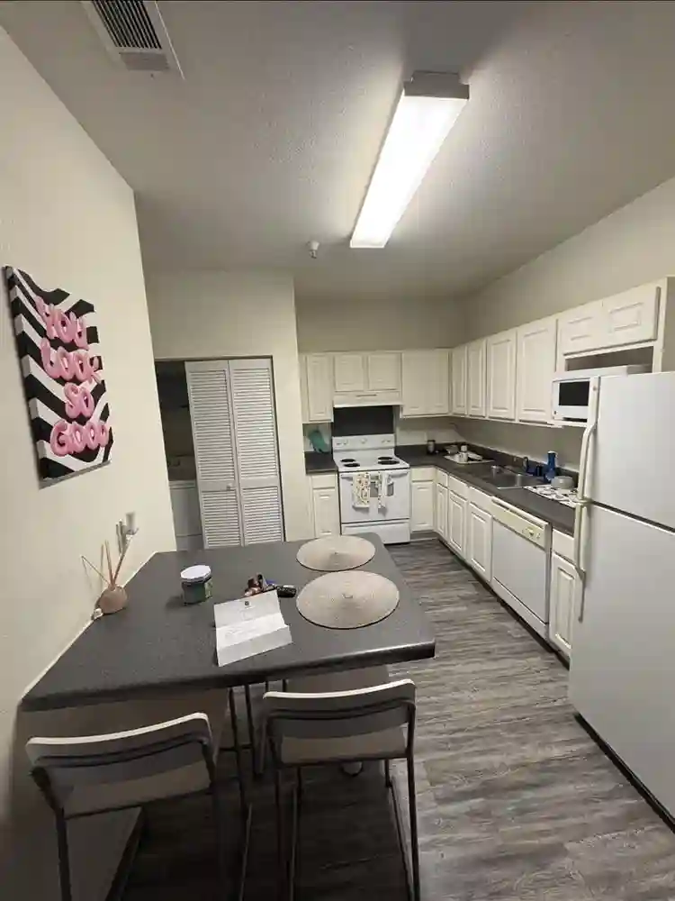 Sublease! immediate move in!
