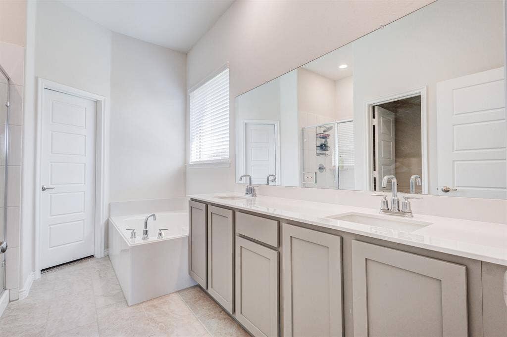 4 BR in Garland