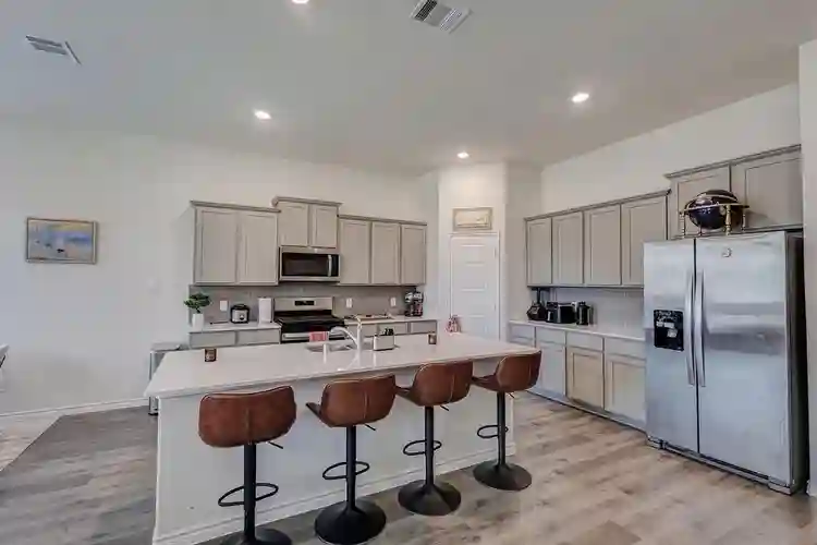 4 BR in Garland