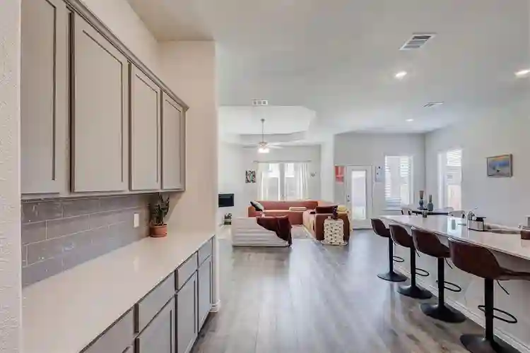4 BR in Garland