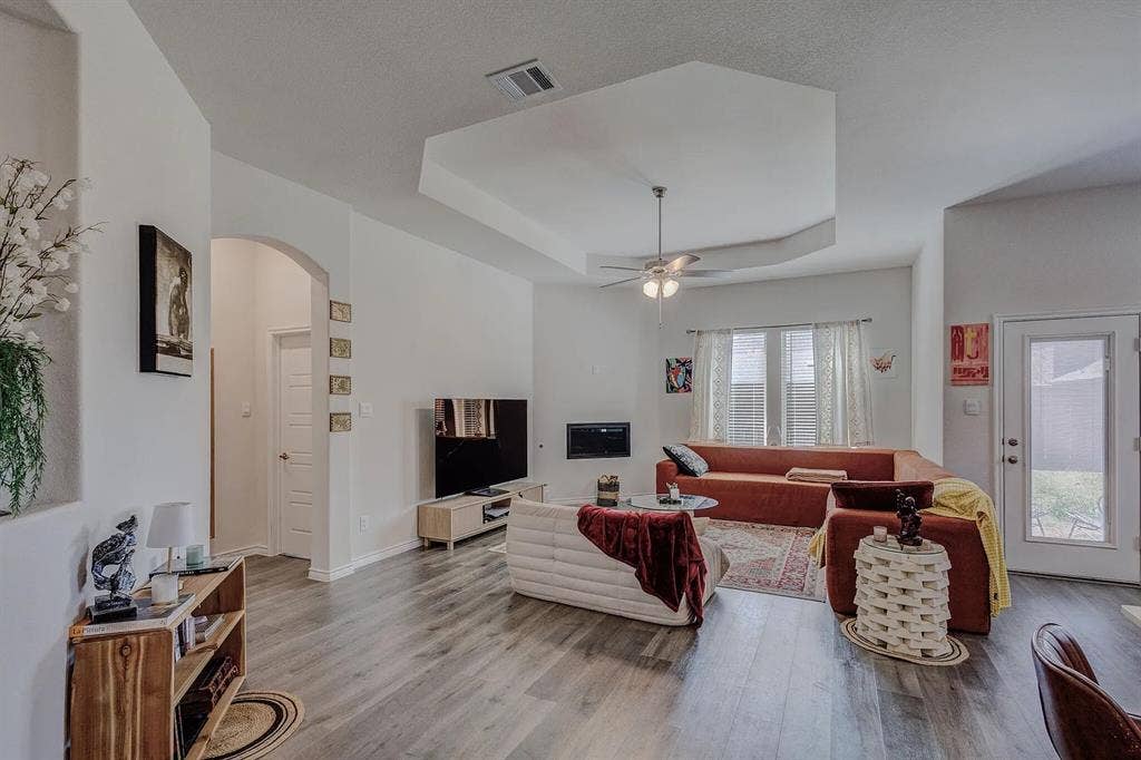 4 BR in Garland