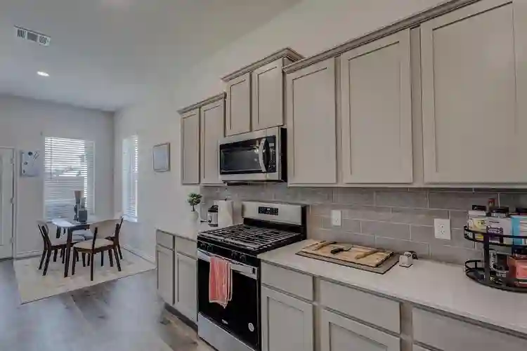 4 BR in Garland
