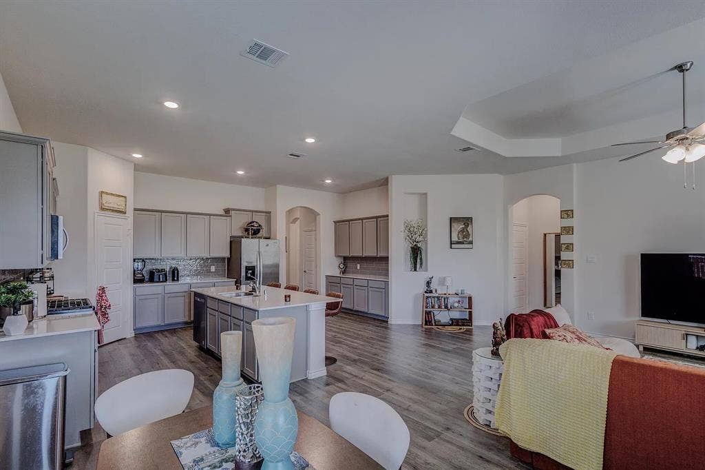 4 BR in Garland
