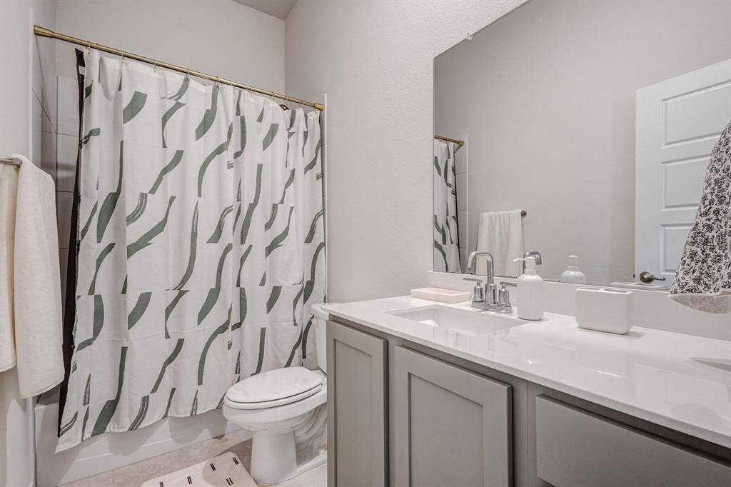 4 BR in Garland