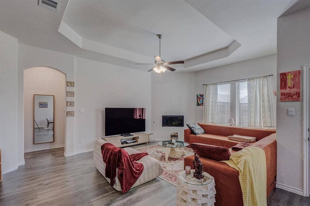 4 BR in Garland