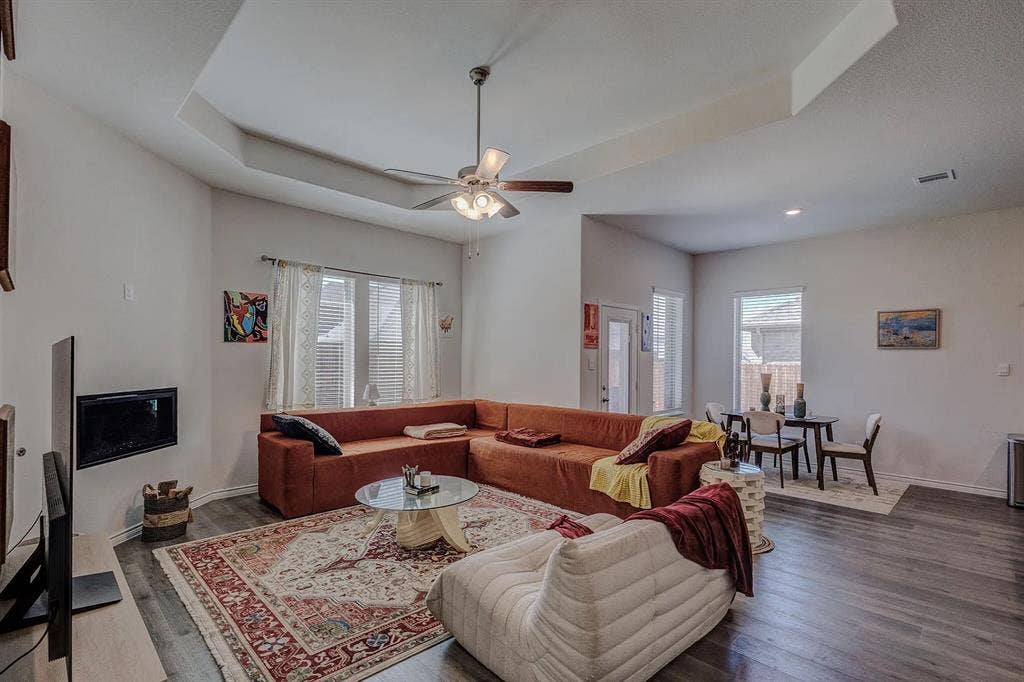 4 BR in Garland