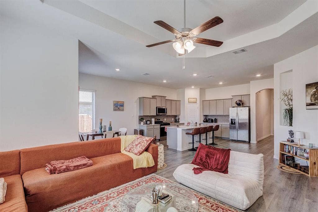 4 BR in Garland