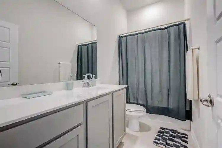 4 BR in Garland