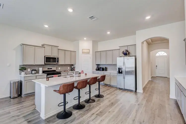 4 BR in Garland