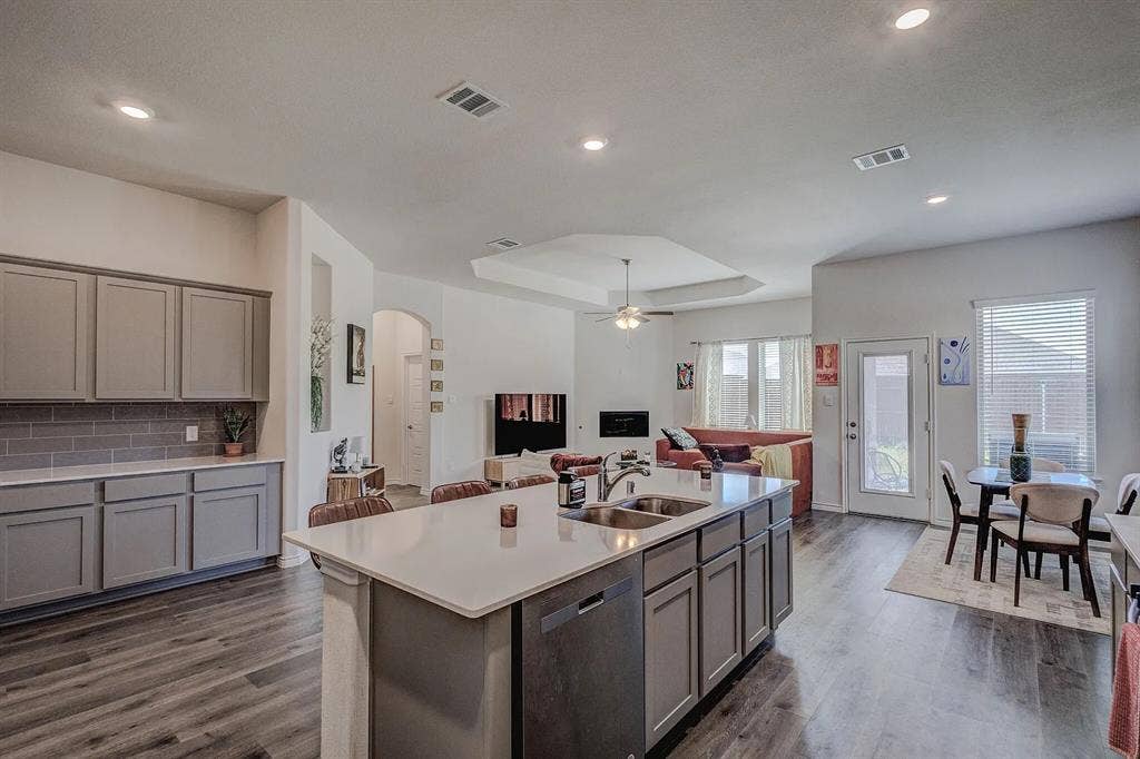 4 BR in Garland