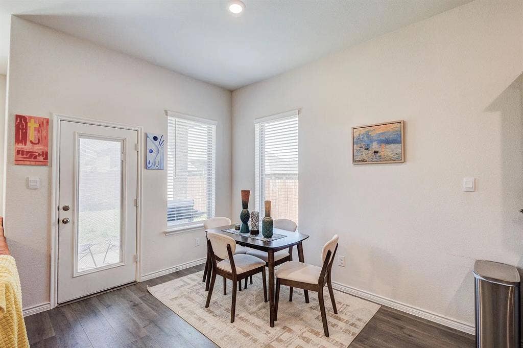 4 BR in Garland