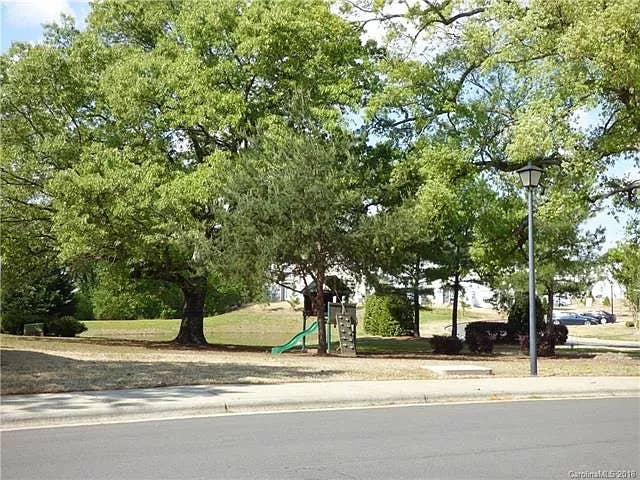 3 BR in Charlotte