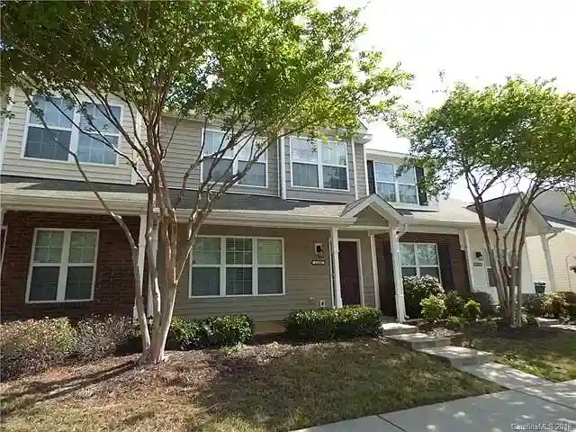 3 BR in Charlotte