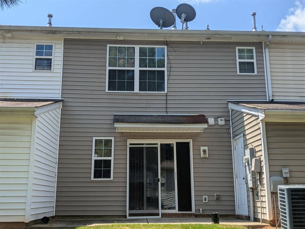 3 BR in Charlotte