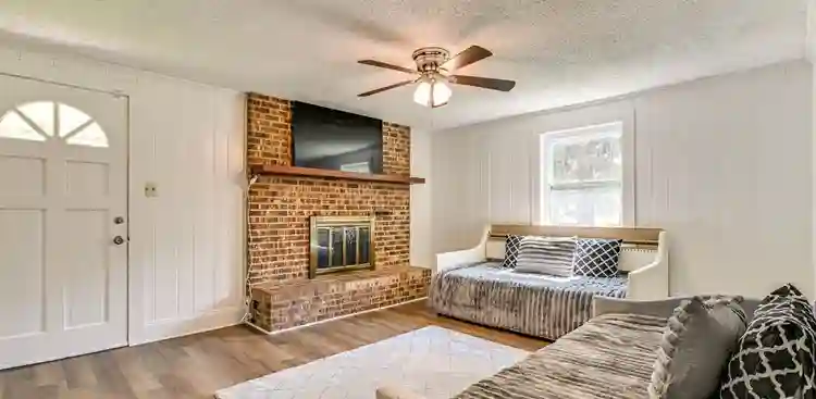 4 BR in Charlotte
