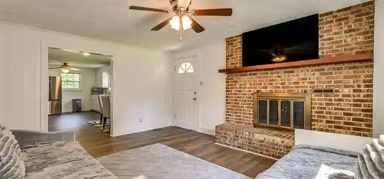 4 BR in Charlotte