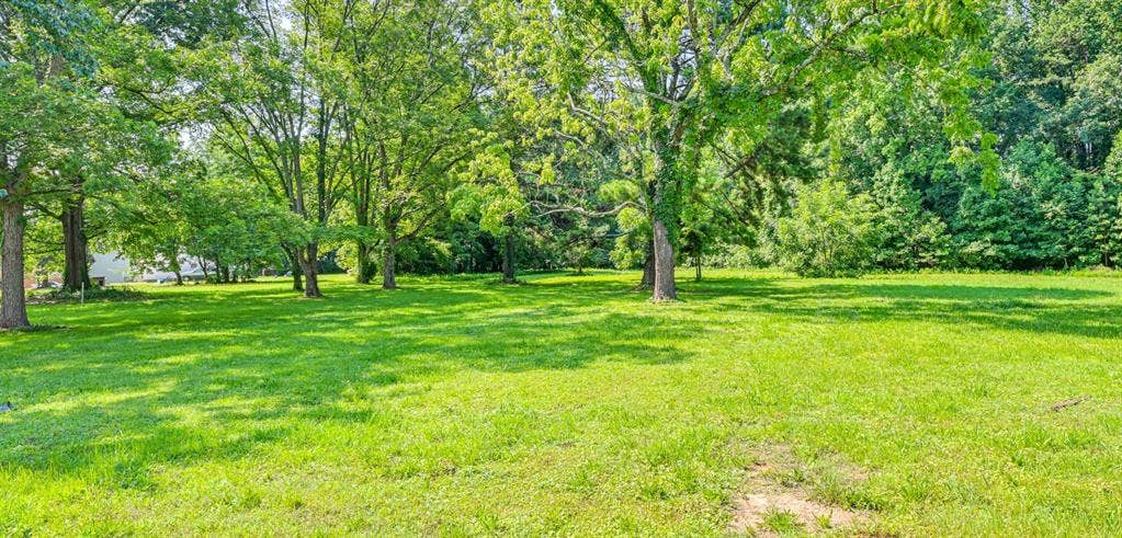4 BR in Charlotte