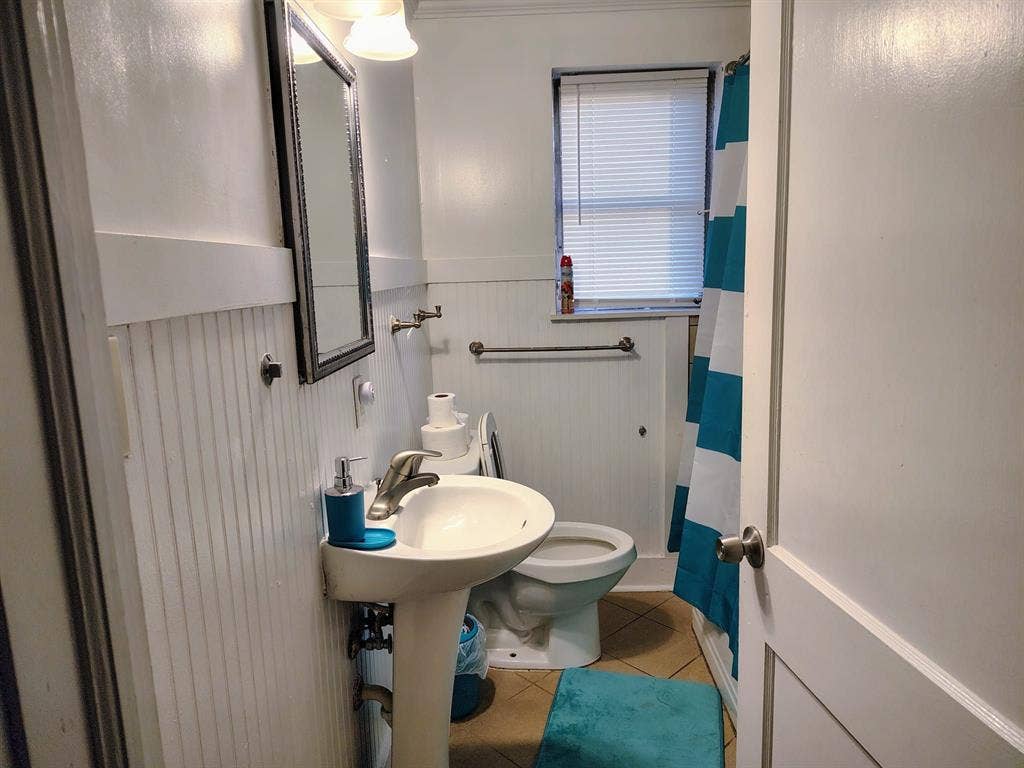 4 BR in Charlotte