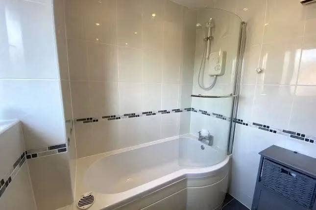 🏡 2 Bedroom Furnished Apartment