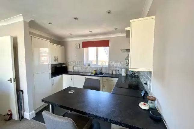 🏡 2 Bedroom Furnished Apartment