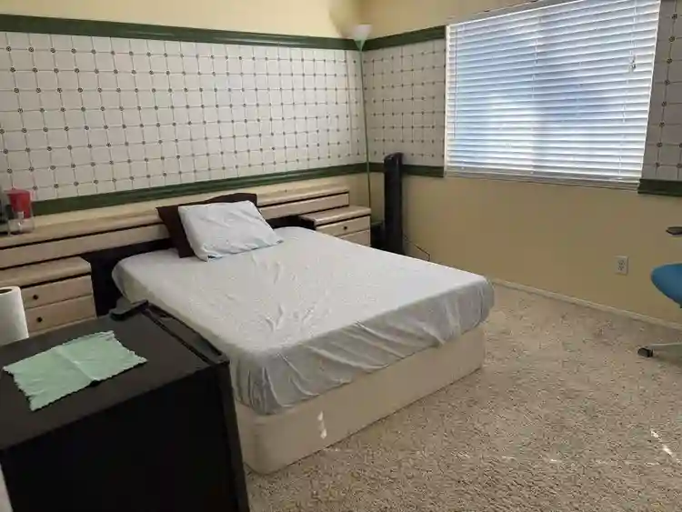 2 room available (Big and medium)