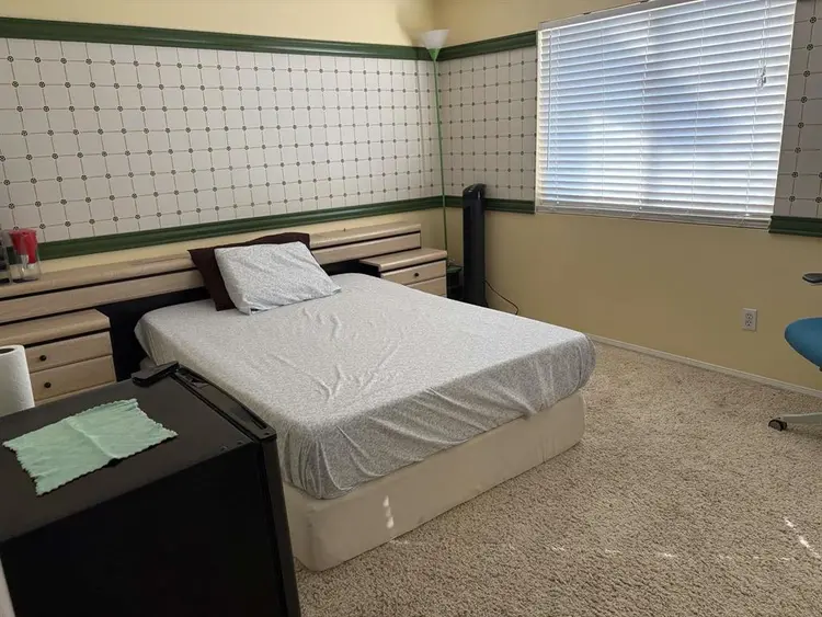 2 room available (Big and medium)