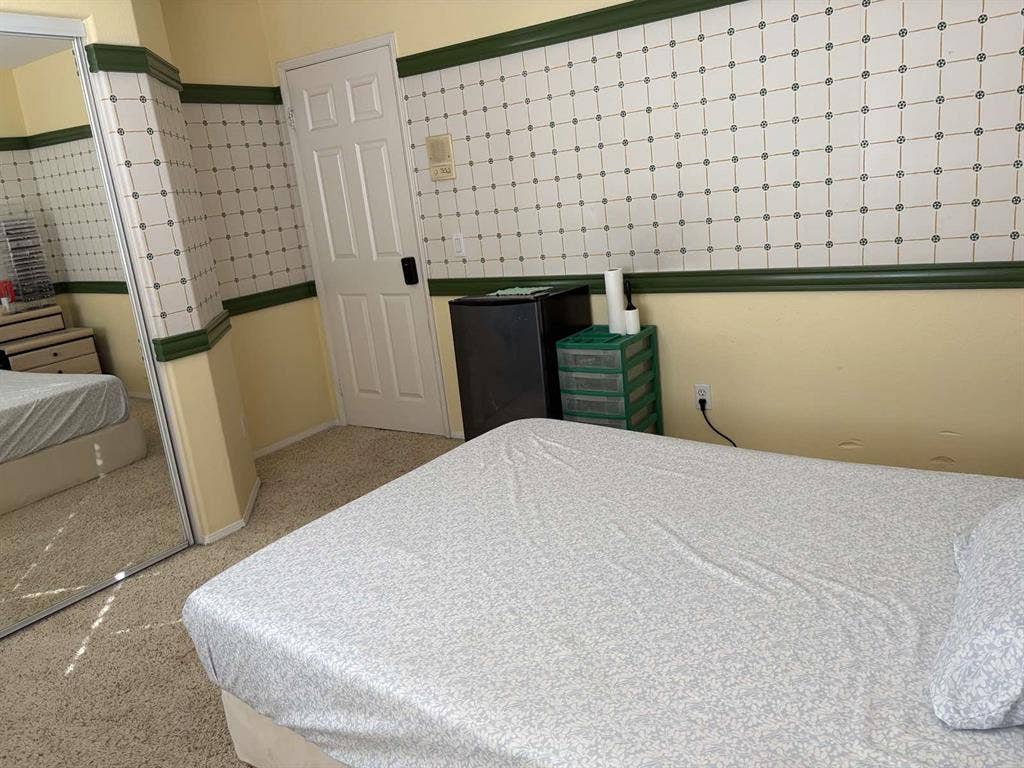 2 room available (Big and medium)