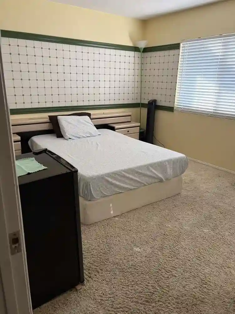 2 room available (Big and medium)