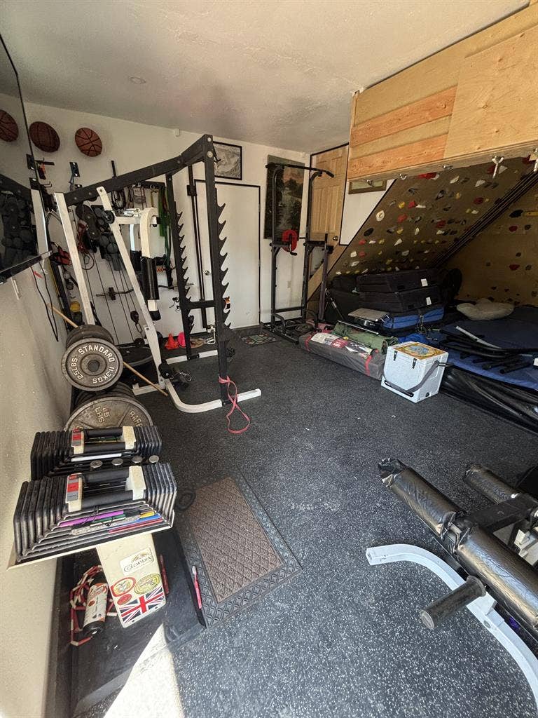 Seeking subleaser for Golden home