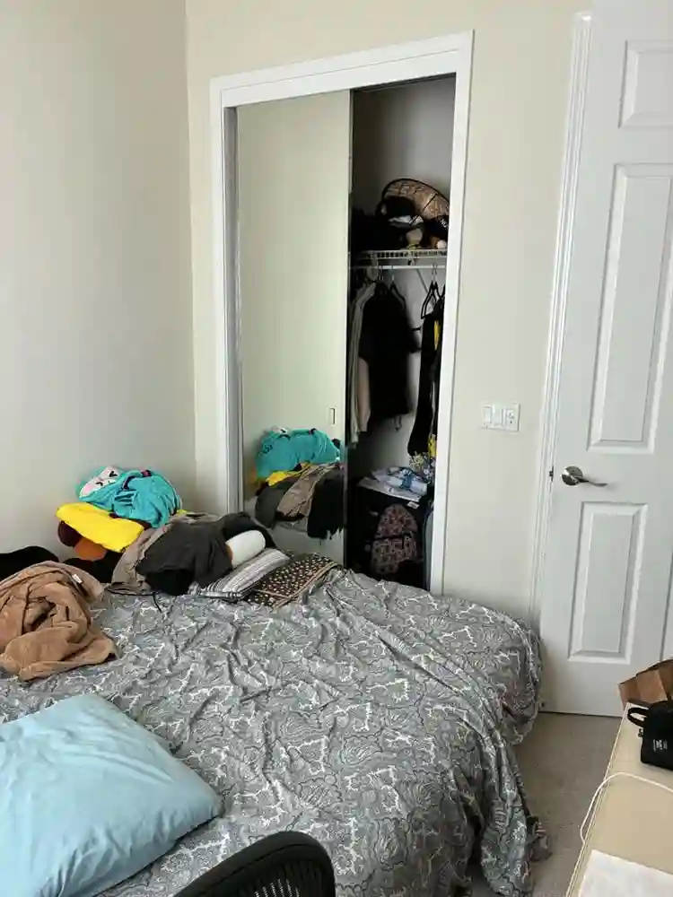 2 rooms available in 3br townhome