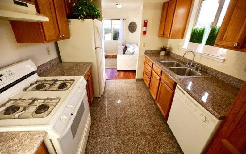Room - Spacious and Luxurious Condo