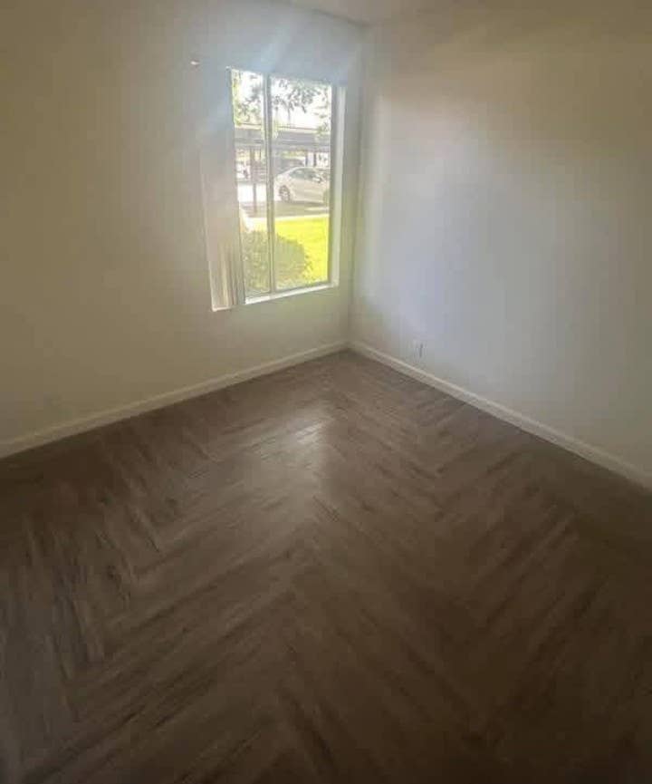 Awesome Roommate Wanted