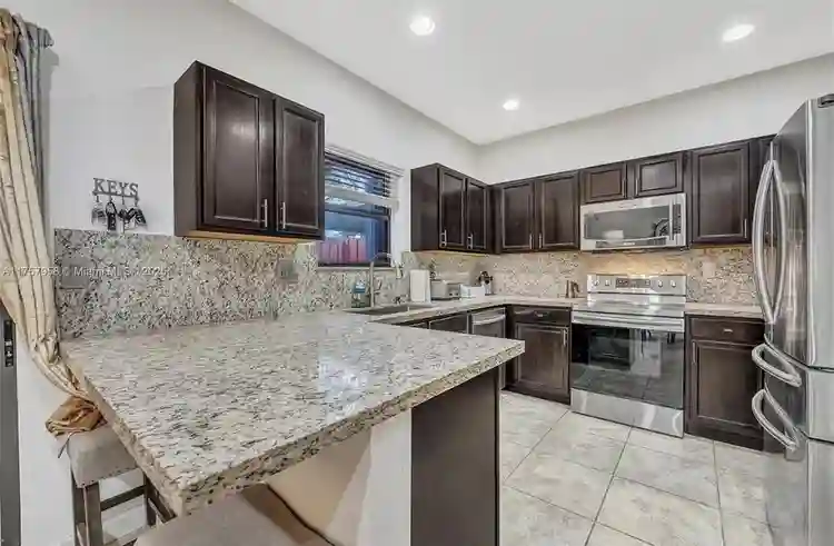 Bedroom For Rent