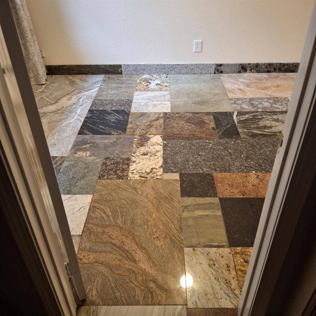 Room for rent-granite/marble floors