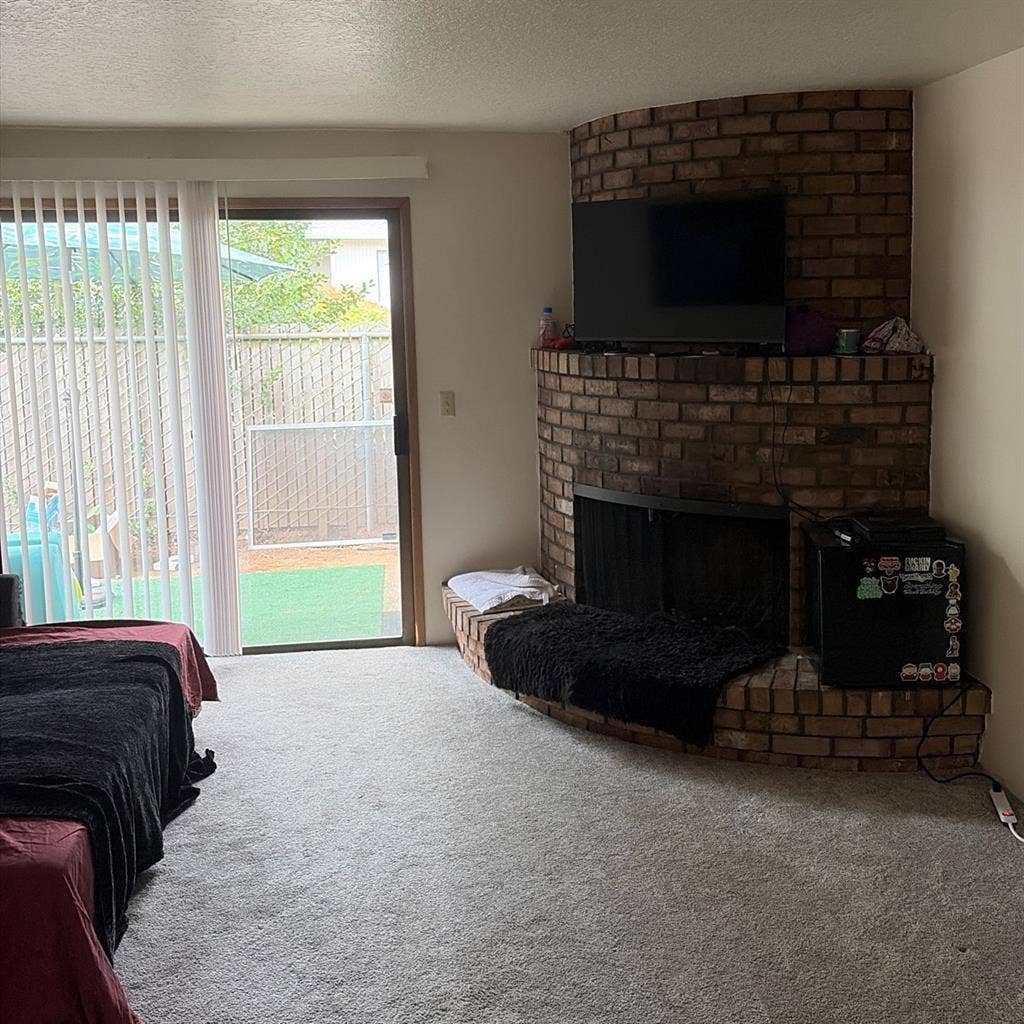 Room for 1 available September 1st
