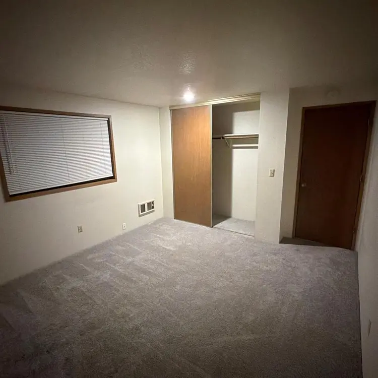 Room for 1 available September 1st